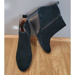 Vionic Pamola Suede Wedge 7